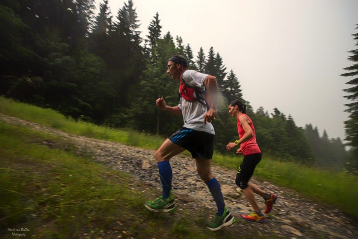 Kolbensattellauf_Norbert-Kutschera-mit-Edith-Zuschmann-Running-Zuschi